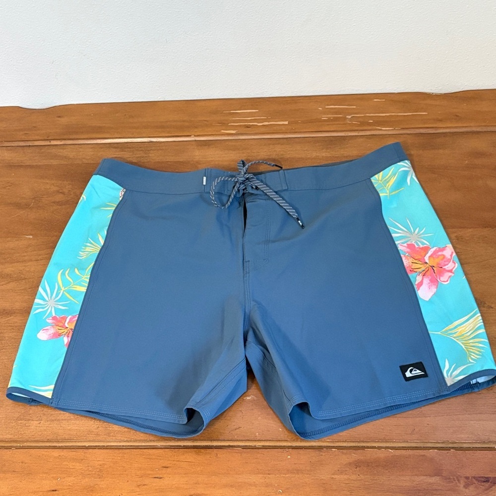 Quiksilver NWOT Siefailk Arch Men's Board Shorts Size 40
